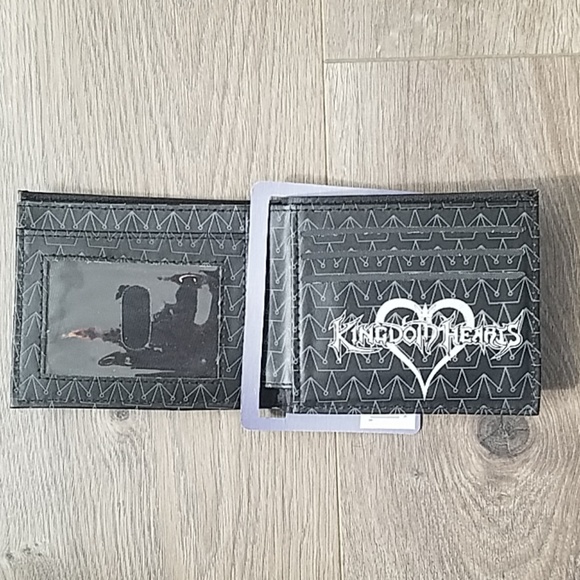 NWT Disney Kingdom Hearts Sora Cosplay Wallet - Picture 3 of 5